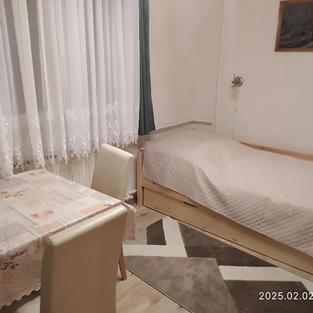 4 Turtles Apartman *